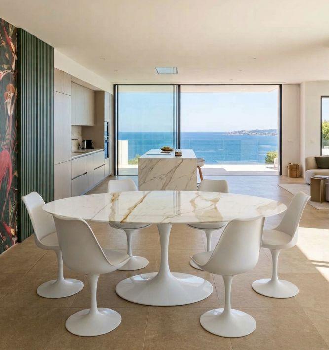 Table Tulipe