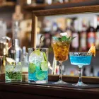 12 verres pour eau, boissons ou cocktails en cristal écologique décoré - Destino Viadurini