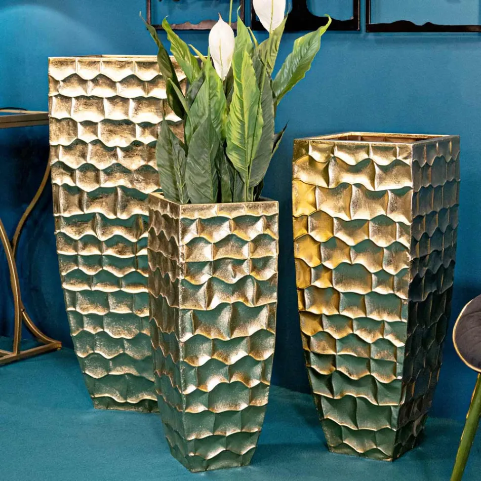 3 Vases Carrés en Fer Doré à Décors Irréguliers en Relief - Walter Viadurini