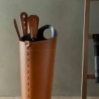 Accessoires de cheminée avec supports en cuir Nilar, design moderne Viadurini