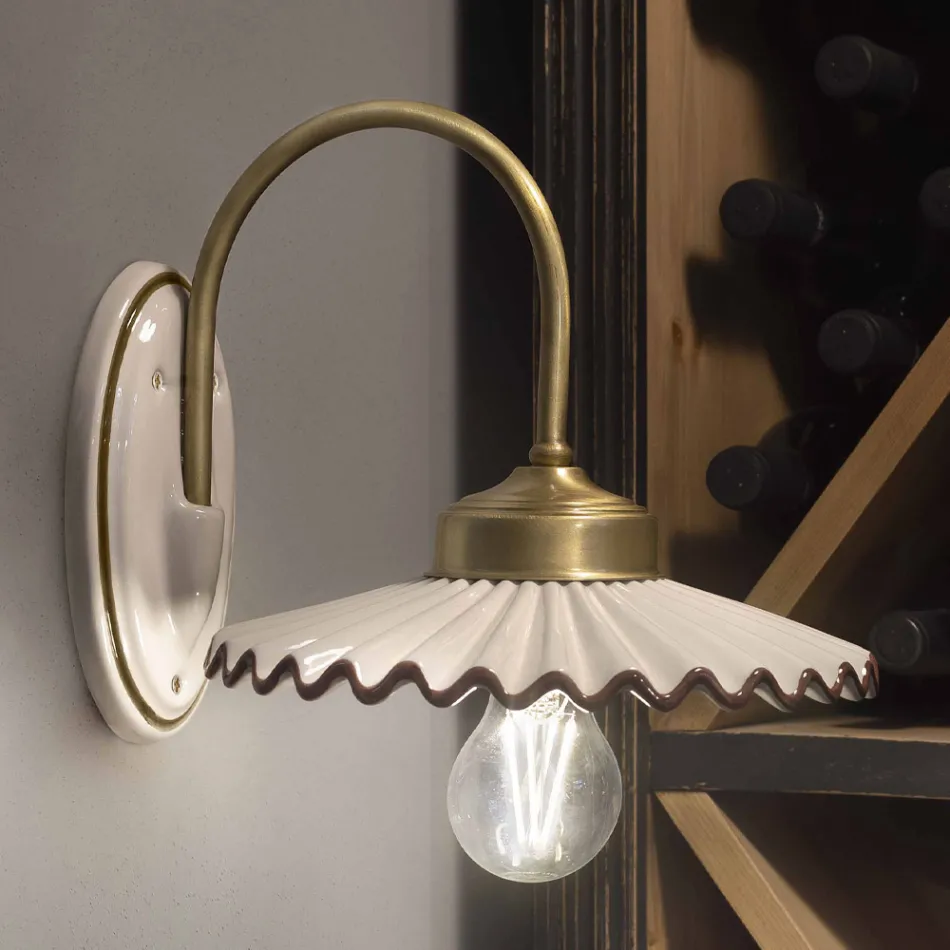 Applique en céramique brillante plissée et bord peint à la main - Laquila Viadurini