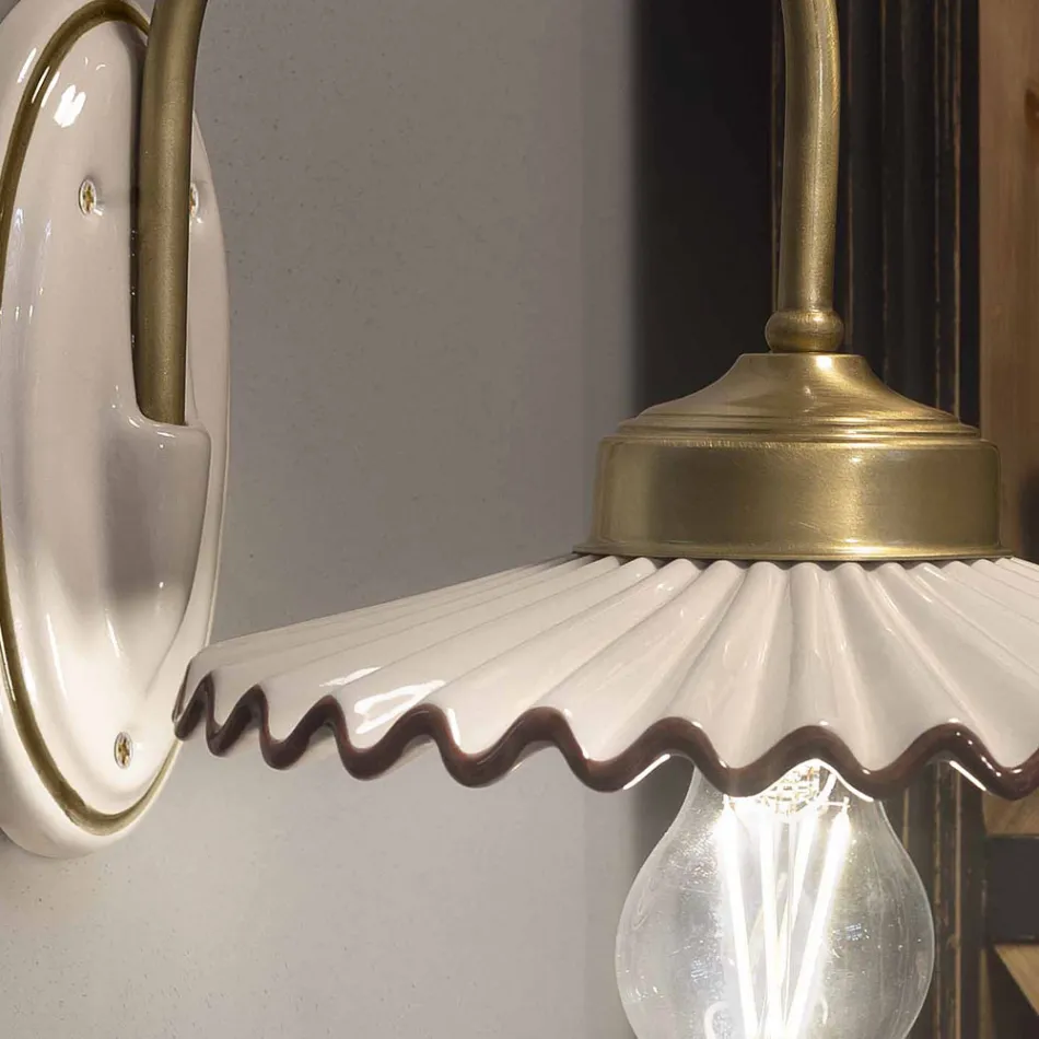 Applique en céramique brillante plissée et bord peint à la main - Laquila Viadurini