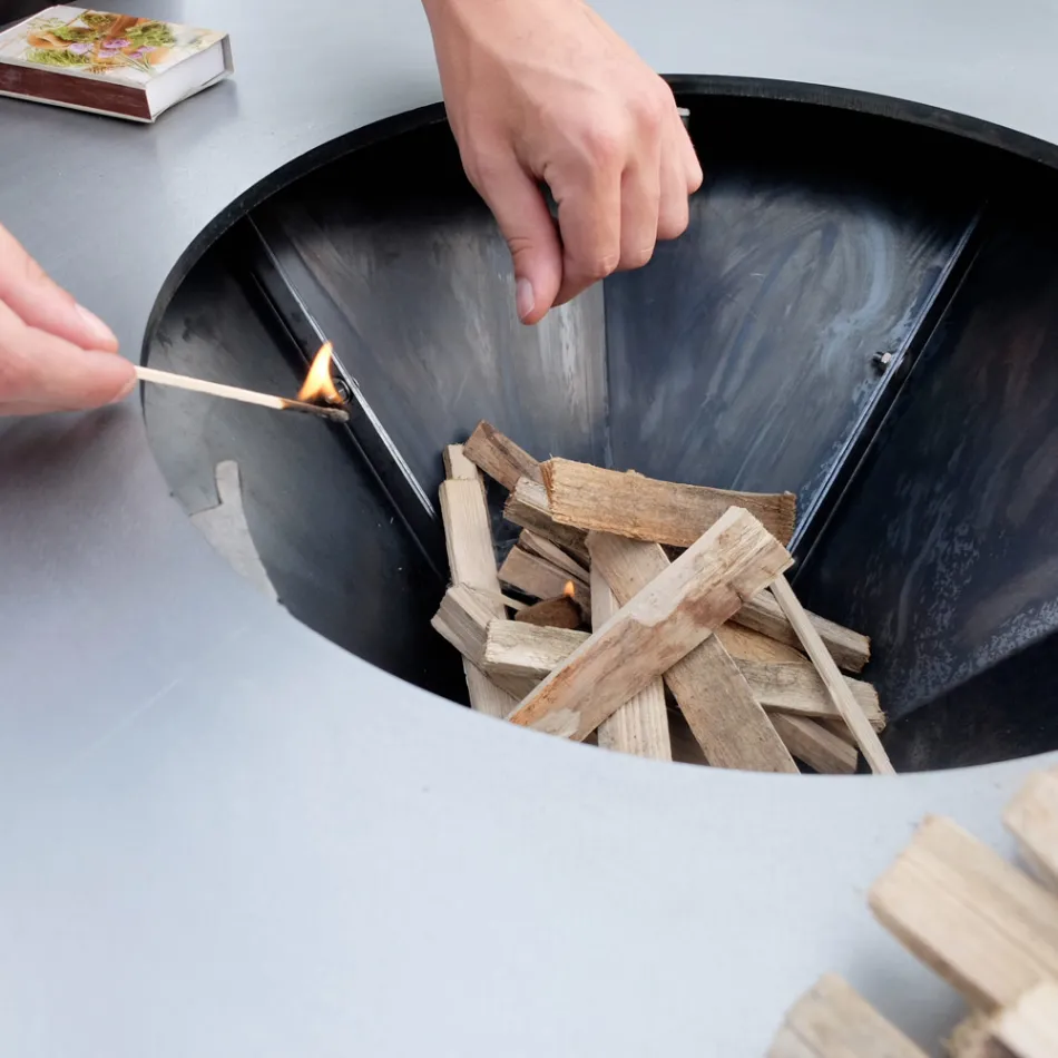 Barbecue à Bois avec Plaque de Cuisson et Rangement Bois – Giorgione Viadurini