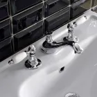 Mitigeur de lavabo 3 trous avec leviers de style classique en laiton artisanal - Noriana Viadurini