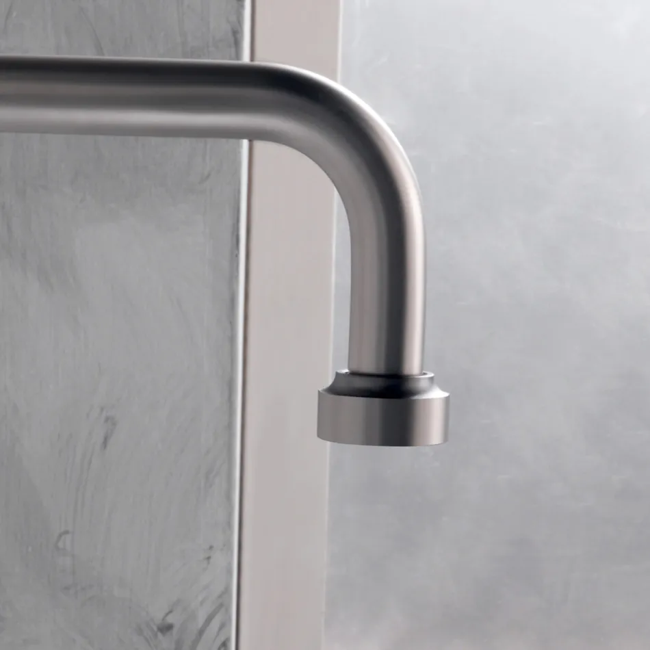 Mitigeur de lavabo moderne à 3 trous avec lignes rouges et bleues Made in Italy - Quito Viadurini