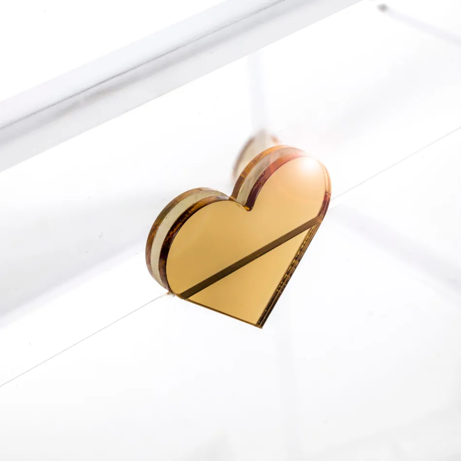 Coffre de rangement en plexiglas avec détails dorés, fabriqué en Italie - Briseide Viadurini