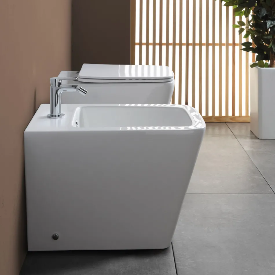 Bidet monotrou sur pied en céramique blanche au design moderne et élégant - Giunco Viadurini