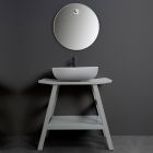 Composition de salle de bain grise avec miroir, meuble en teck et accessoires - Patryk Viadurini