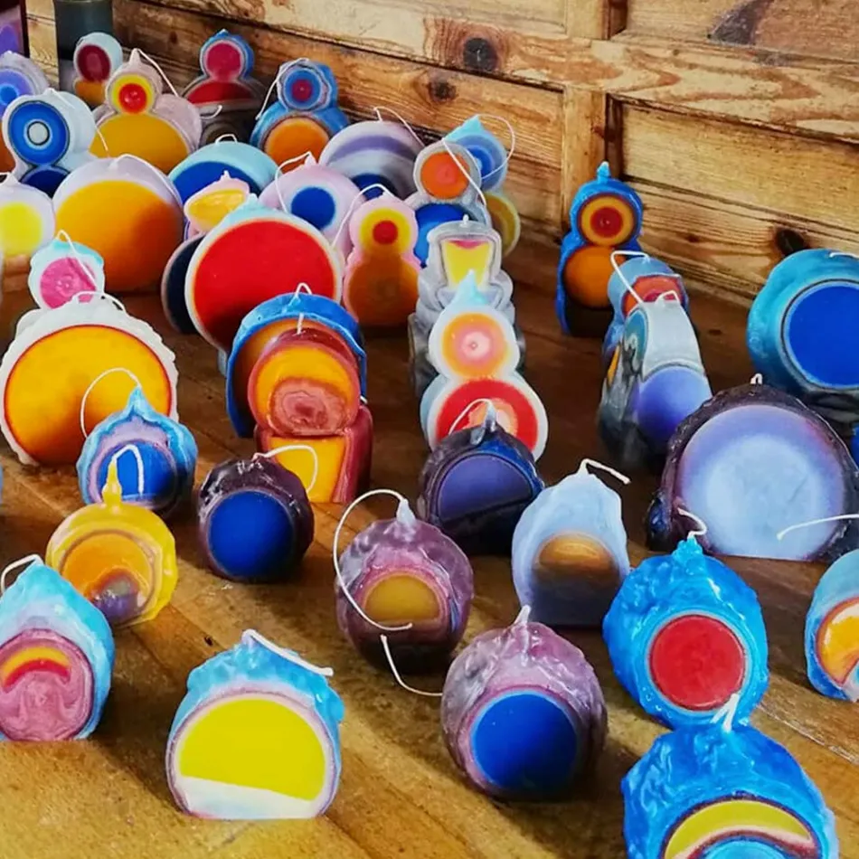 Composition de 3 bougies en cire colorée, pièces uniques, fabriquées en Italie - Dela Viadurini