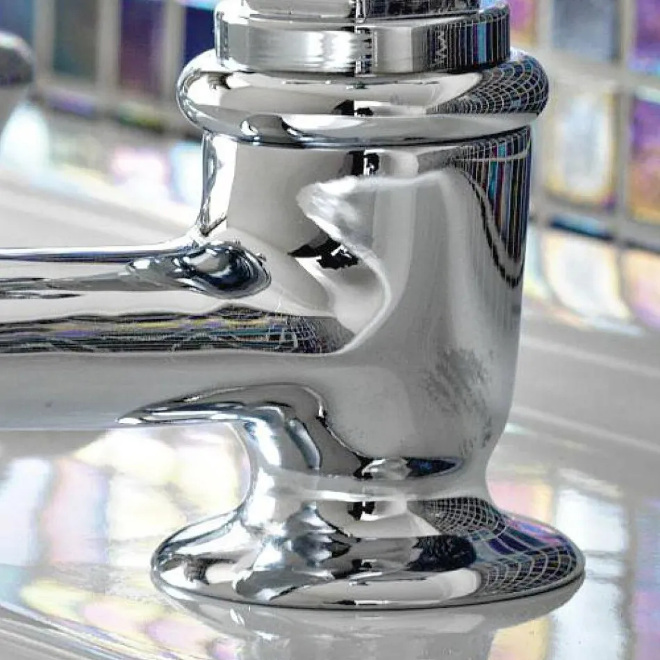 Paire de robinets de lavabo en laiton design vintage fabriqués en Italie - Elisea Viadurini