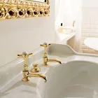 Paire de robinets de lavabo vintage en laiton fabriqués en Italie – Katerina Viadurini