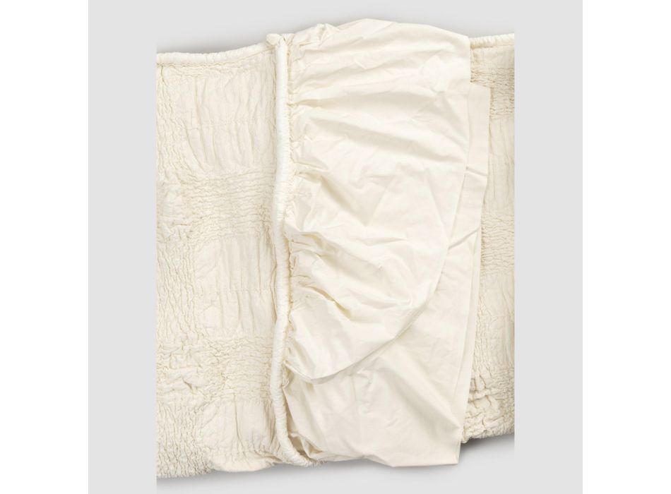 Couvre-lit double en coton avec broderie élastique et bordure à volant - Trimuno Viadurini