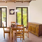 Buffet de design classique en bois d'acacia massif au fini rustique - Malaya Viadurini