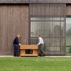 Cuisine d'extérieur 141x70x93 cm en teck massif et aluminium - Stilosa Viadurini