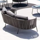 Canapé d'extérieur en acier de différentes tailles et coussins inclus Made in Italy - Bronn Viadurini