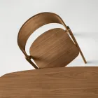 Deux chaises Vesta avec une finition effet bois et un dossier incurvé, disponibles en deux coloris. Viadurini