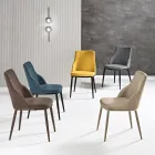 Deux fauteuils rembourrés avec une structure en métal et un design équilibré - Soie Viadurini