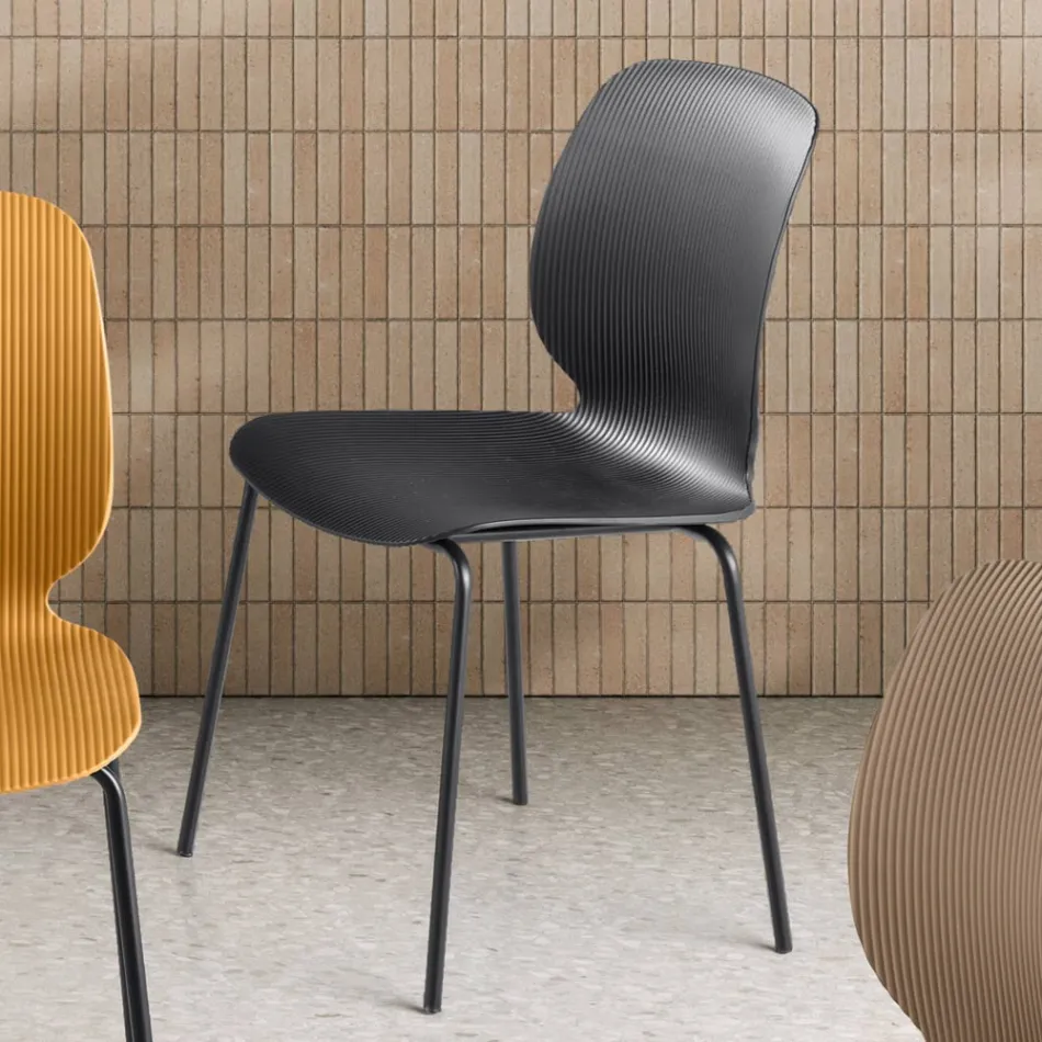 Deux chaises en polypropylène et métal peint multicolore - Dorica Viadurini