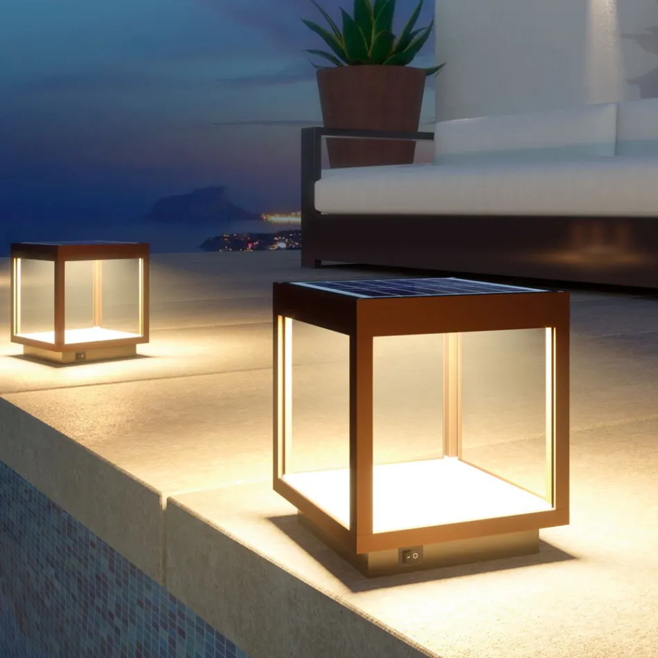 Spot LED Solaire Portable en Aluminium Blanc, Noir ou Corten - Bettina Viadurini