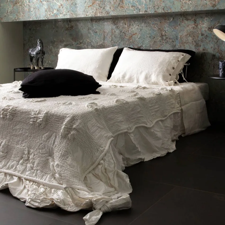 Housse de Coussin Carrée en Lin Lourd Noir et Lacets Fabriquée en Italie - Matero Viadurini