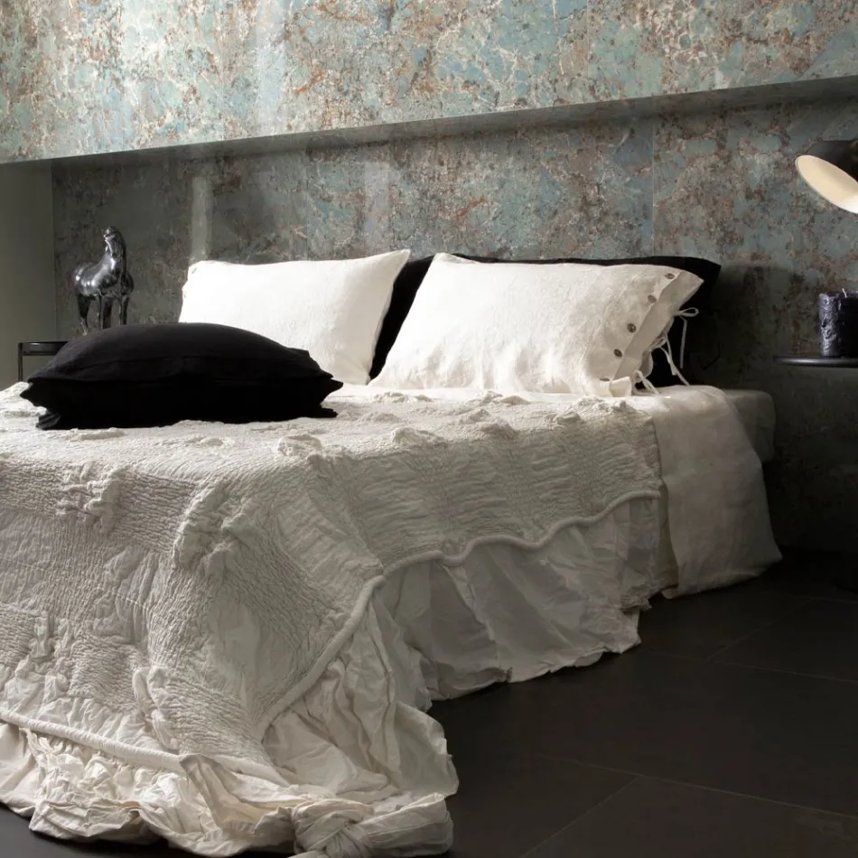 Taie d'oreiller de lit rectangulaire en lin blanc ou noir avec boutons et lacets - Agora Viadurini