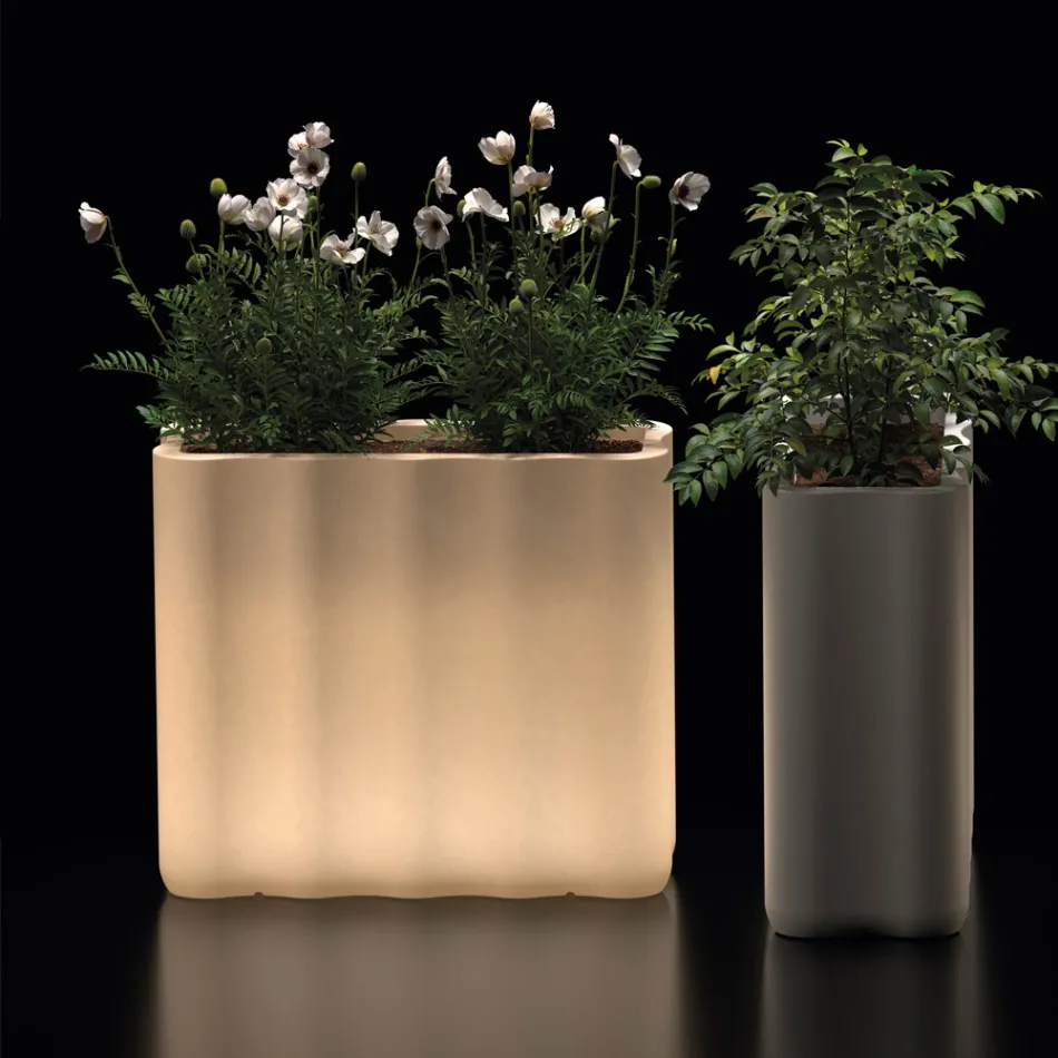 Jardinière lumineuse en polyéthylène coloré à deux sources d'alimentation, fabriquée en Italie - Barbia Viadurini