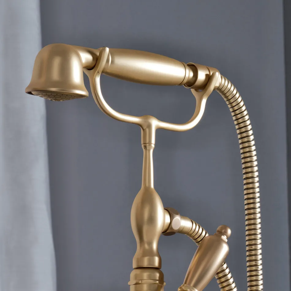 Baignoire sur pieds avec douchette et flexible Made in Italy - Milano Viadurini