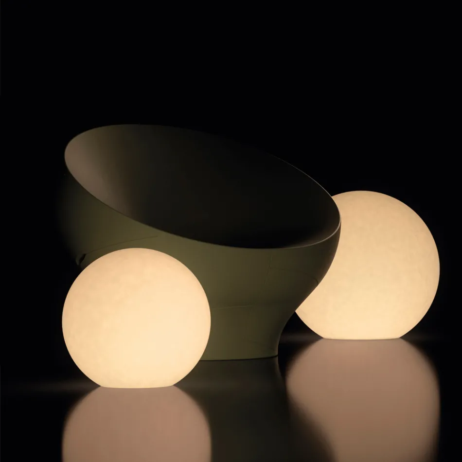Lampe sphérique en polyéthylène couleur albâtre fabriquée en Italie - Calipso Viadurini