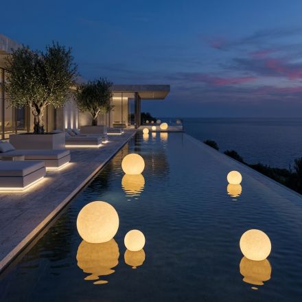 Lampe sphérique bicolore en polyéthylène Calipso pour usage aquatique, fabriquée en Italie Viadurini