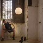 Lampe à suspension en verre satiné blanc en 2 tailles design - Morse Viadurini