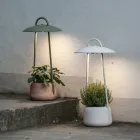 Lampe d'extérieur avec jardinière en argile, aluminium et laiton - Cappello Viadurini