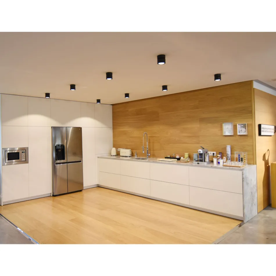 Applique murale LED 14W pour intérieur en aluminium blanc ou noir - Chine Viadurini