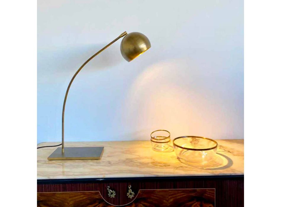 Lampe de table artisanale en fer et laiton bruni Made in Italy - Brina Viadurini