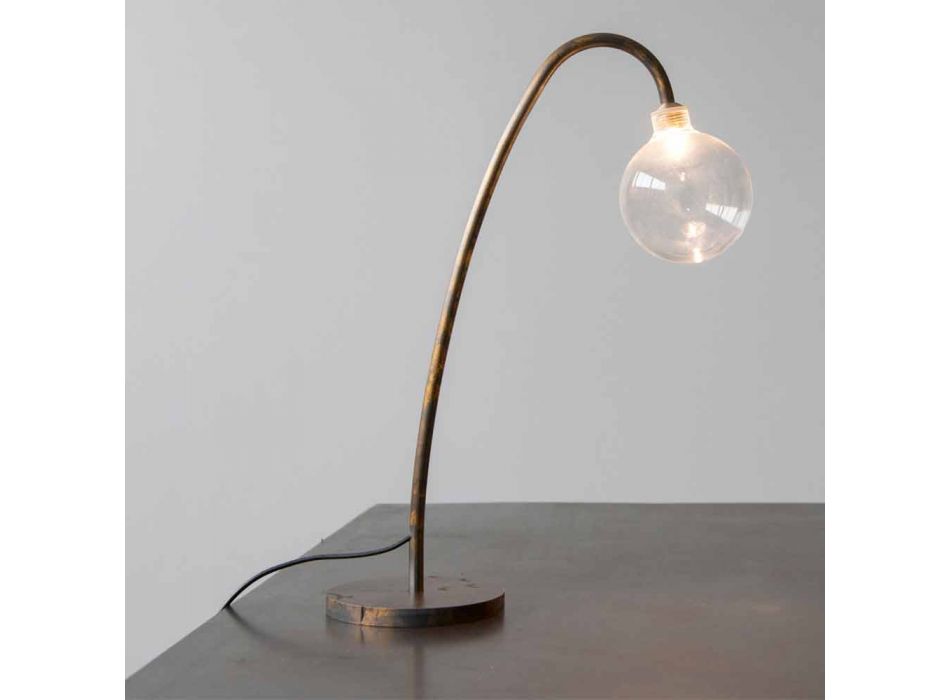 Lampe de table en fer à la main finition dorée Made in Italy - Ribolla Viadurini