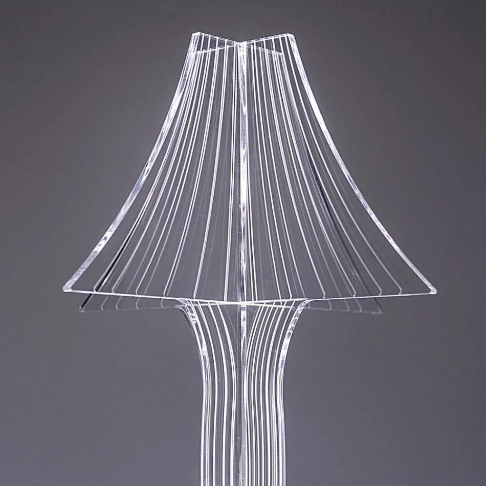 Lampe de table Aurel en plexiglas, disponible en deux tailles, fabriquée en Italie Viadurini