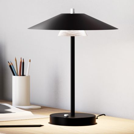 Lampe de table Mira en métal avec différentes finitions, fabriquée en Italie Viadurini
