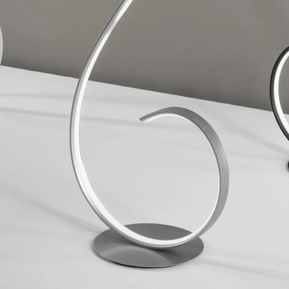 Lampadaire LED avec Structure en Métal Peint Design-Clac Viadurini