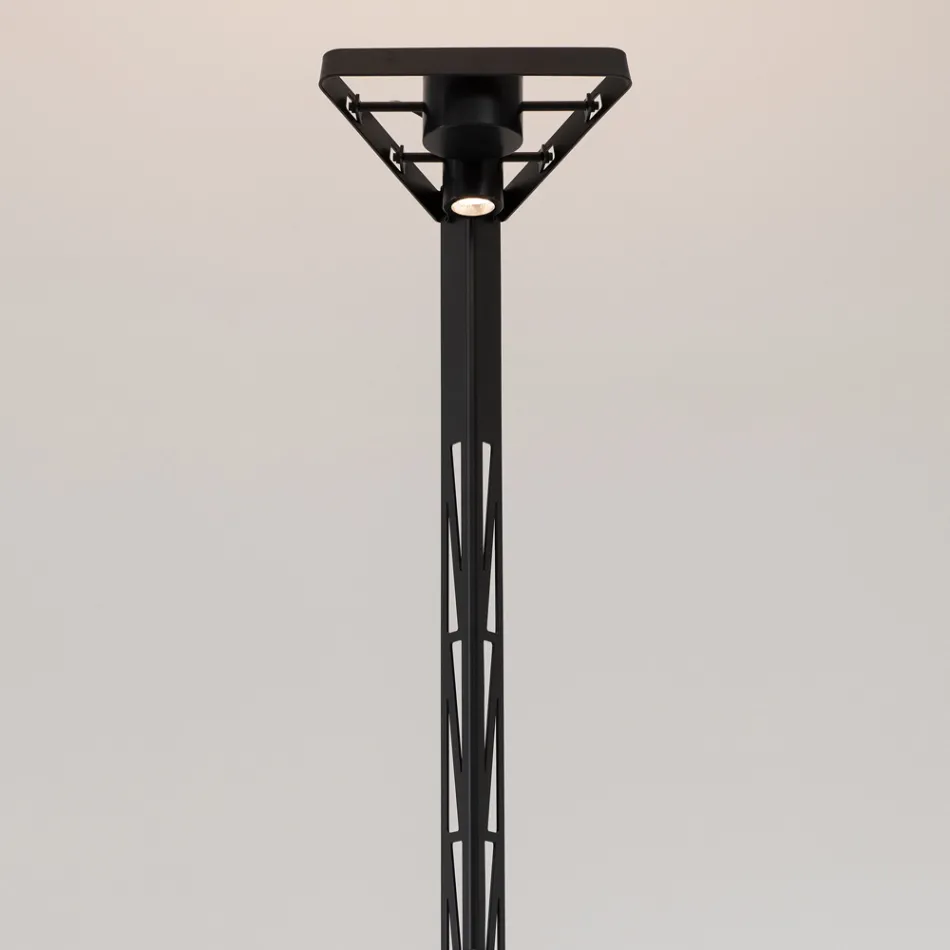 Lampadaire Extensible En Aluminium Noir Mat Design Échelle - Watchful Viadurini