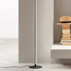 Lampadaire en Métal Peint Noir avec Lumière Led - Orange Viadurini