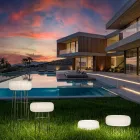 Lampadaire d'extérieur Disco en polyéthylène blanc, fabriqué en Italie Viadurini