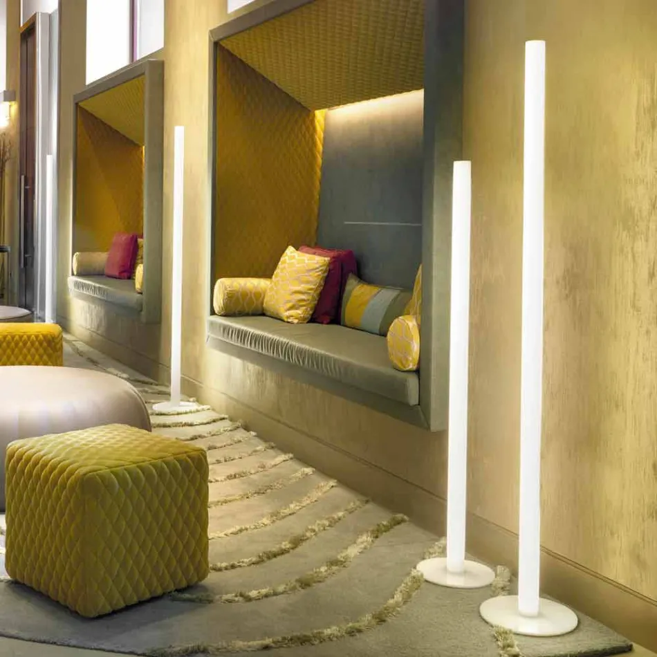 Lampadaire Slide Flux slim en méthacrylate fabriqué en Italie Viadurini