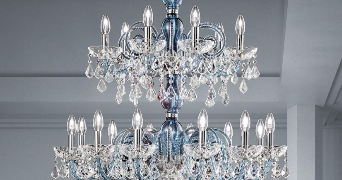 Lustre vénitien en verre fabriqué à la main en Italie