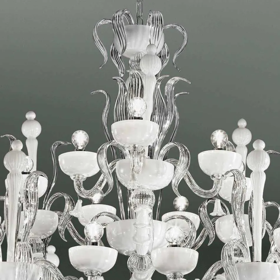 Lustre avec 27 lumières en verre de Venise blanc, fait à la main en Italie - Regina Viadurini