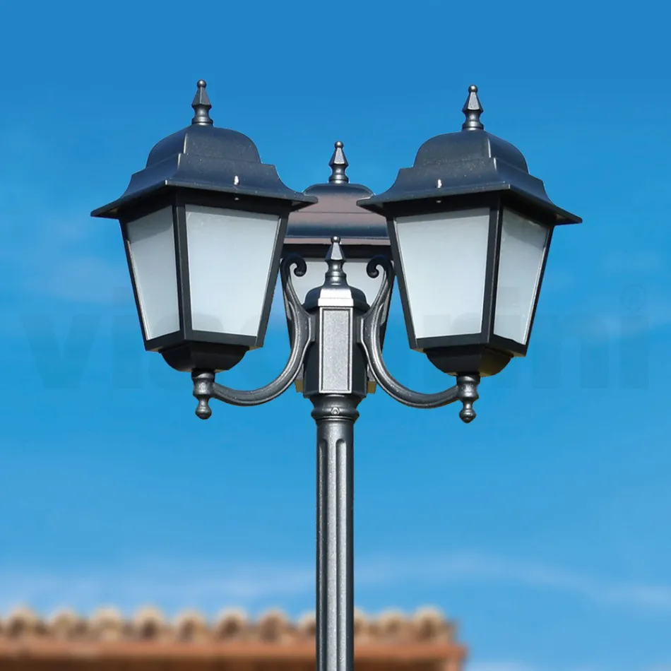 Lampadaire de 238 cm de haut en verre anthracite et aluminium fabriqué en Italie - Scintilla Viadurini