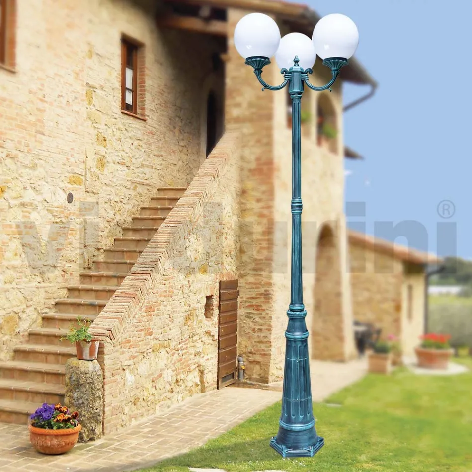 Lampadaire de 242 cm de haut en acrylique noir et aluminium fabriqué en Italie - Trovanero Viadurini