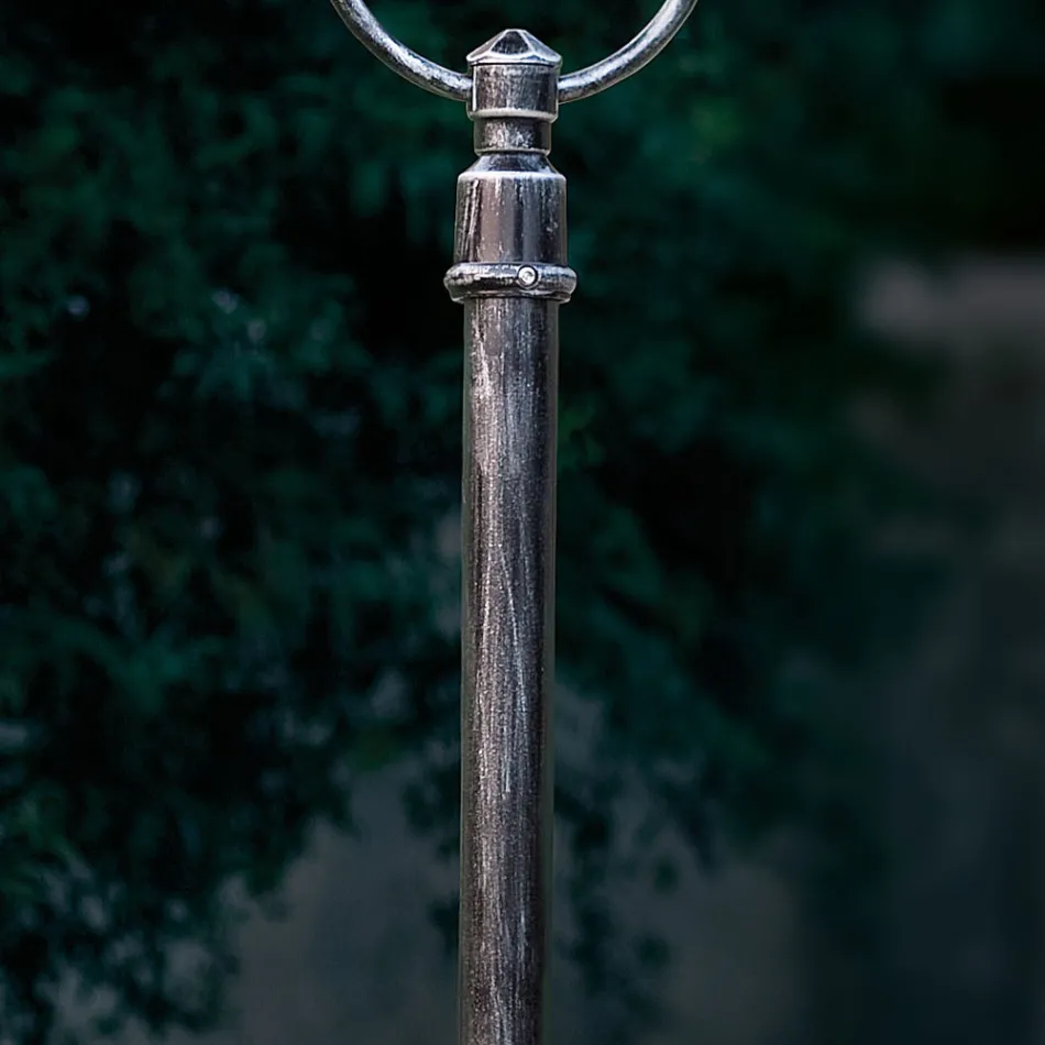 Lampadaire d'extérieur en aluminium peint à la main avec décoration de fleurs - Bari Viadurini
