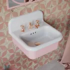 Lavabo de salle de bain suspendu en céramique blanche et rose bonbon - Manila Viadurini