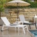 Chaise longue d'extérieur en aluminium et textilène avec 2 roues - Costume
