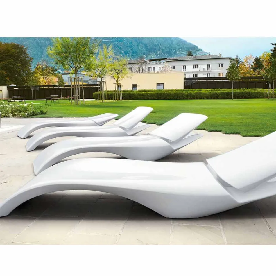 Chaise longue de jardin design en plastique blanc - Zoe par Mayyour Viadurini