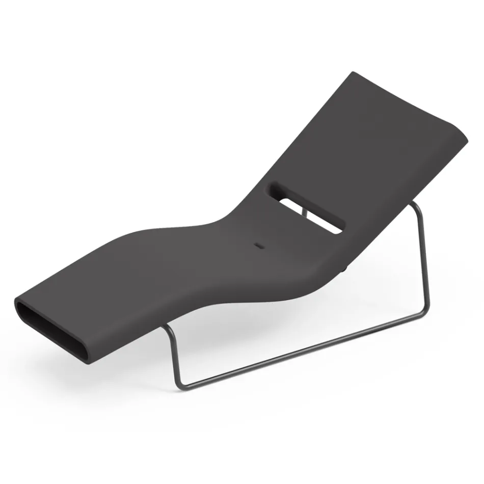 Chaise longue de jardin en polyéthylène de différentes couleurs avec support métallique - Bollo Viadurini